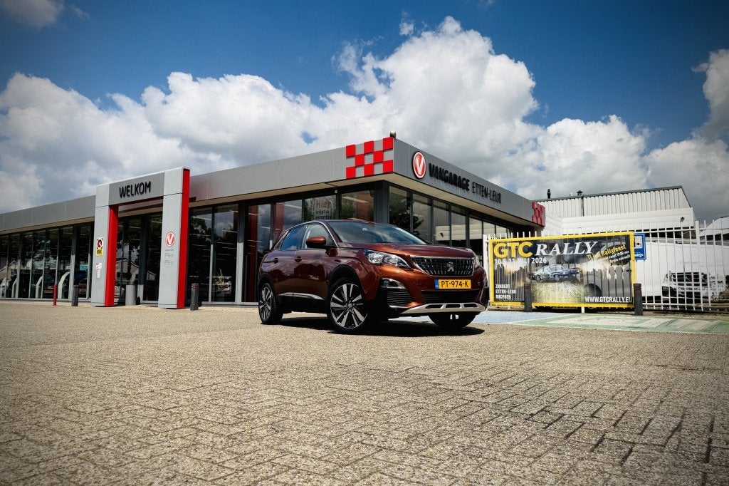 Peugeot 3008 1.2 130PK Premium | CAMERA | CARPLAY + ANDROID, Auto's, 1229 kg, Gebruikt, Euro 6, 1199 cc