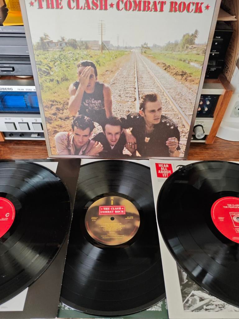 The Clash - Combat Rock vinyl, Ophalen of Verzenden, Gebruikt, 12 inch, Poprock