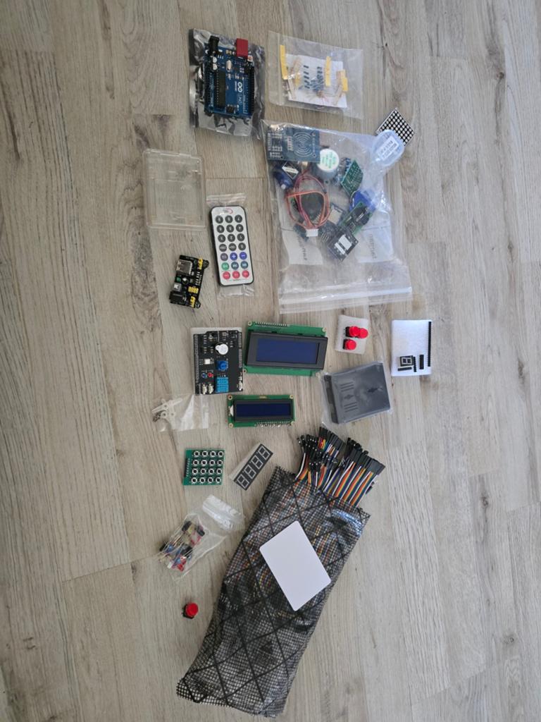 Arduino Starter Kit met diverse modules en accessoires, Ophalen, Zo goed als nieuw