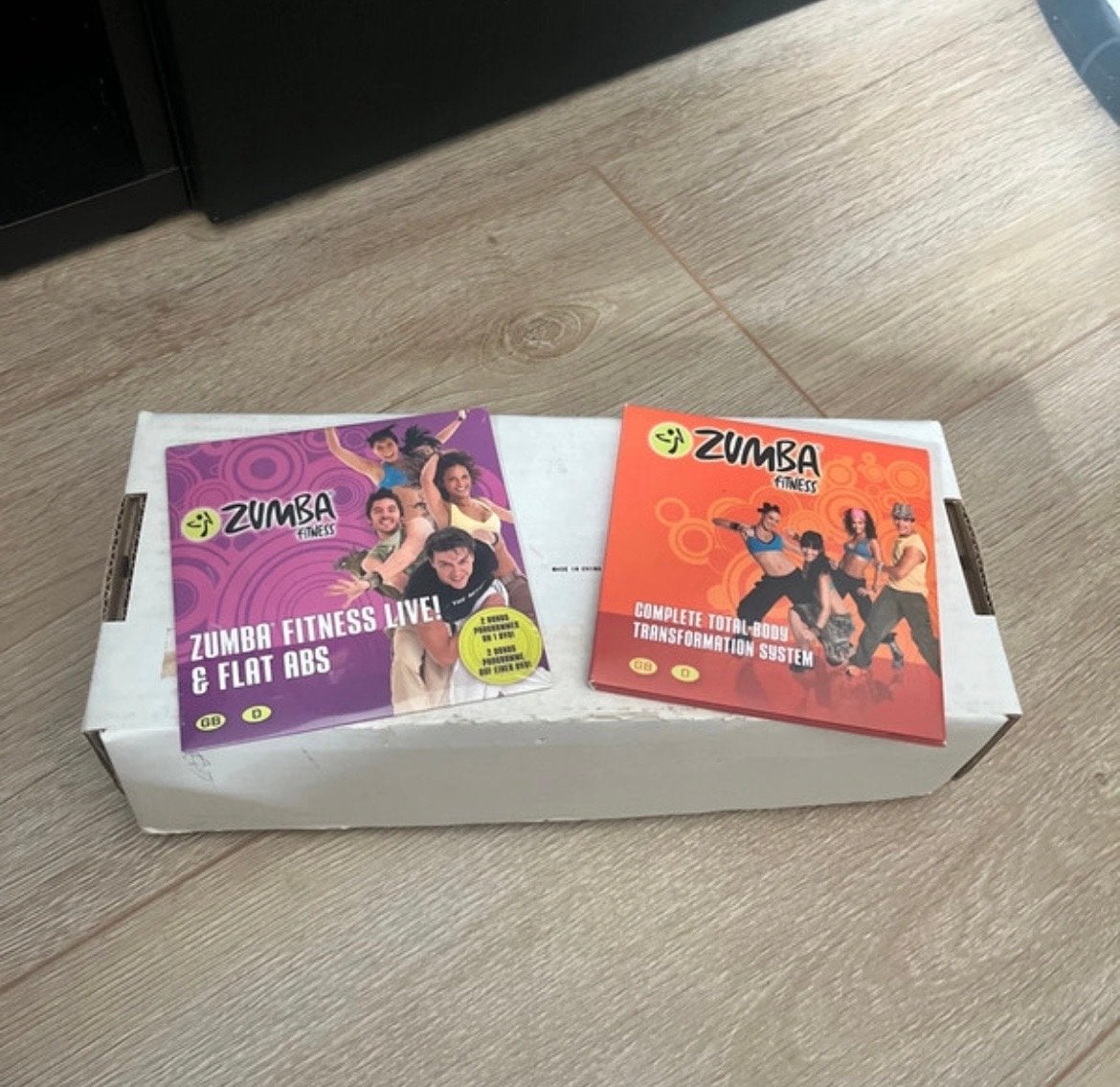 Zumba Fitness DVD Set met Gewichten - Complete Transformatie, Ophalen of Verzenden, Zo goed als nieuw