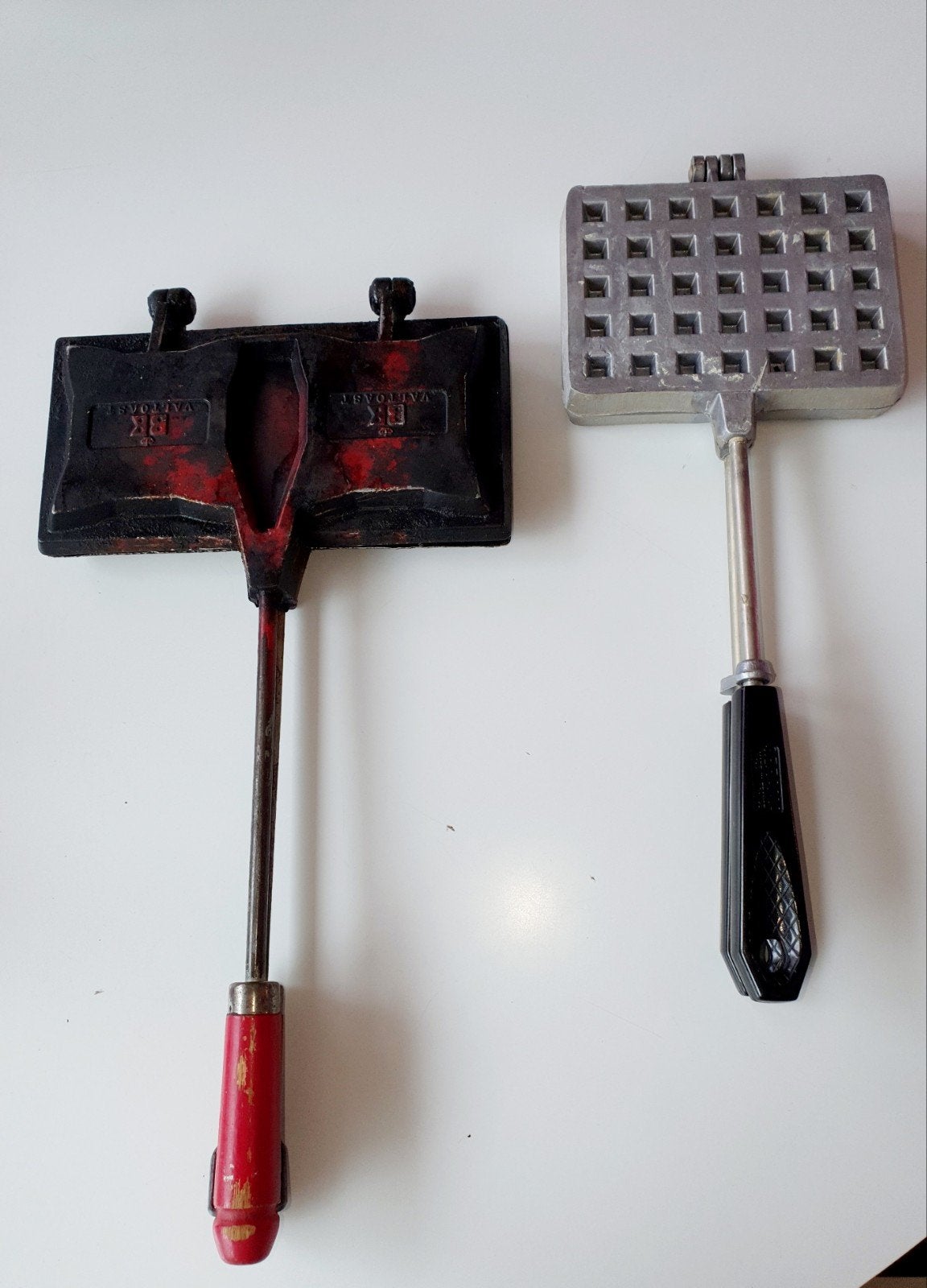 Tosti ijzer en Wafel ijzer bbq vintage, Ophalen, Zo goed als nieuw