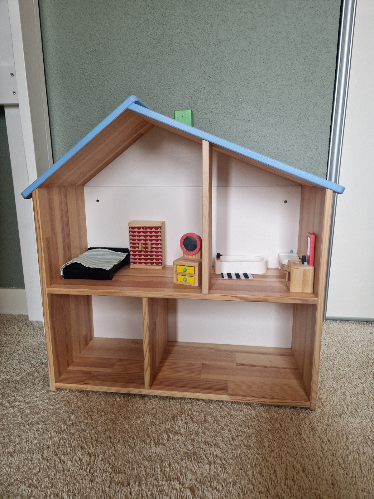 Ikea poppenhuis met Hema meubeltjes, Ophalen, Zo goed als nieuw, Poppenhuis