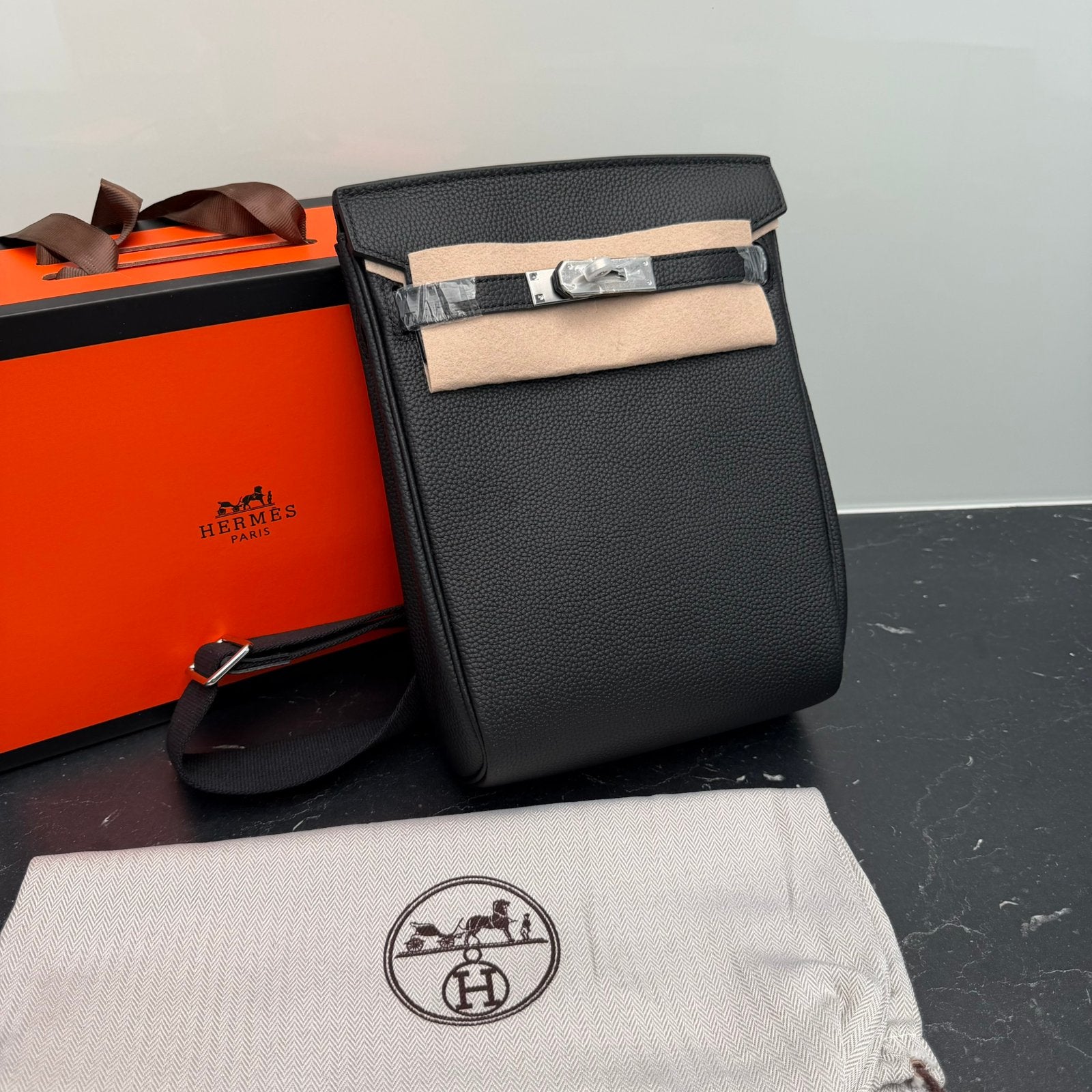 Hermes Hac a Dos - Kelly GM & Depeches messenger bag dior, Sieraden, Tassen en Uiterlijk, Tassen | Schoudertassen, Ophalen of Verzenden