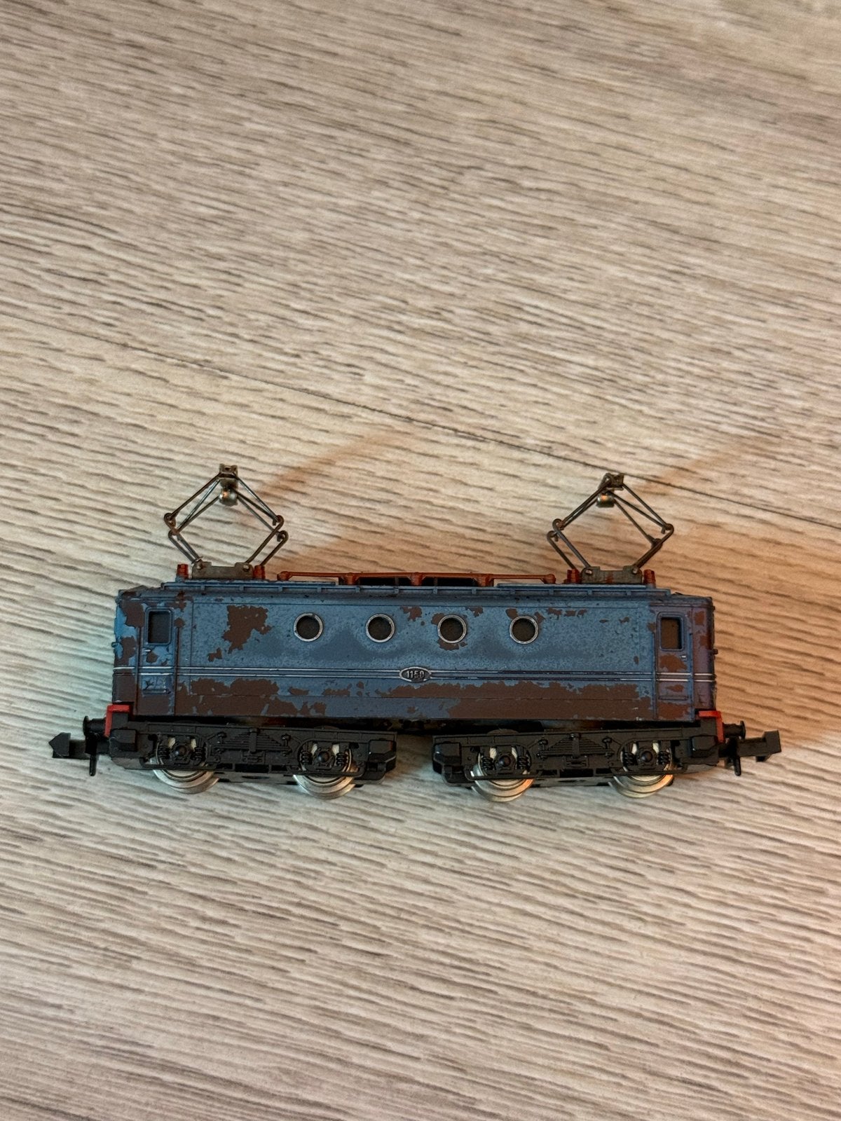 Minitrix 2933 NS 1150 elektrische locomotief, Gebruikt, Ophalen of Verzenden, Analoog, Gelijkstroom