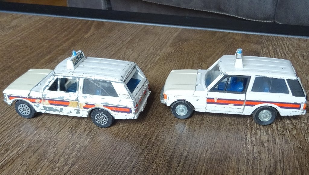 Dinky Toys Range Rover Police Car, 2 stuks, Ophalen of Verzenden, Gebruikt, Auto, Dinky Toys