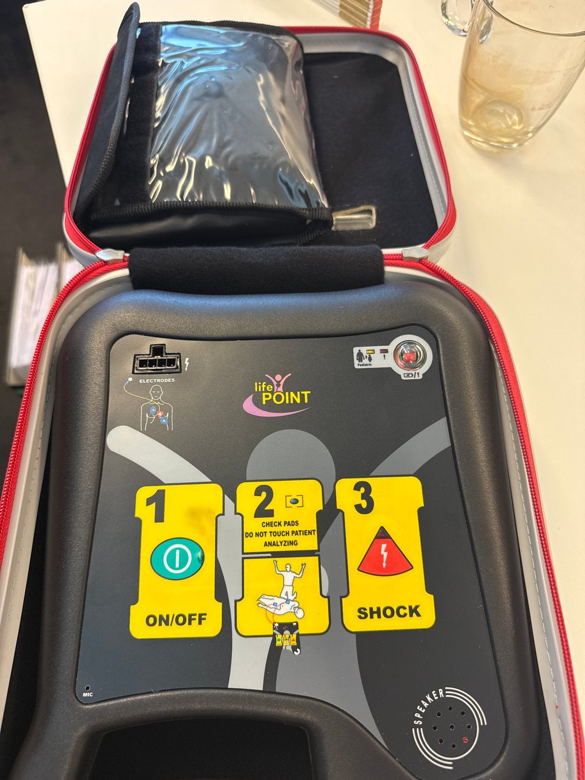 Life Point AED Defibrillator - Draagbaar en Gebruiksklaar, Ophalen, Gebruikt, Overige typen