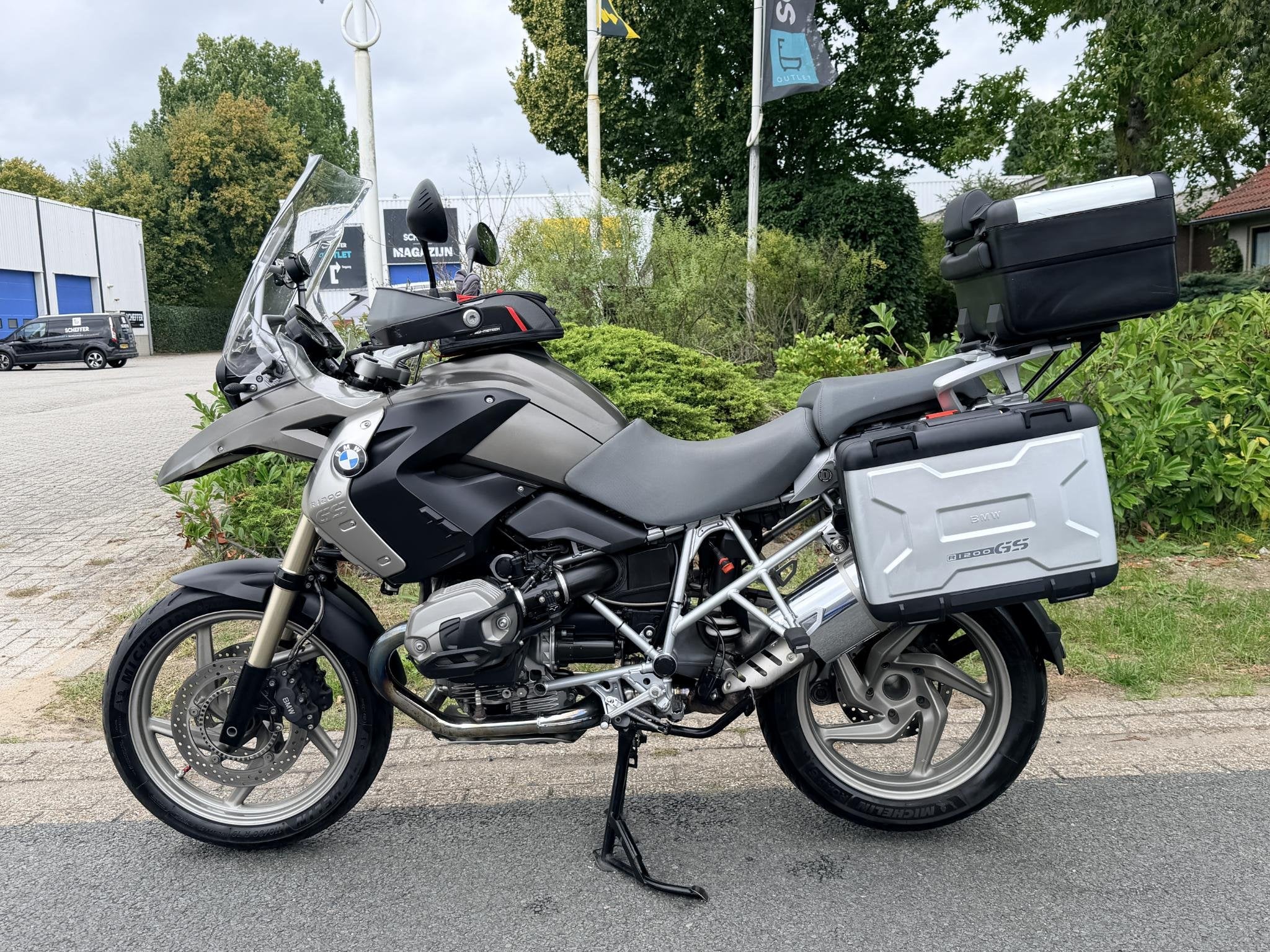 BMW R 1200 GS 110PK ABS•ESA•Koffers•Navi, Einsteinlaan 5
2289 CC  Rijswijk, NL, 1170 cc, Meer dan 35 kW, Toermotor