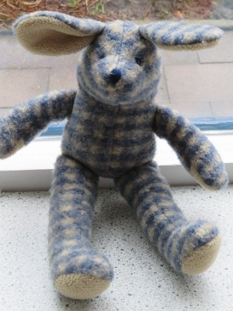 Konijn beige blauw geruite stof merk Difrax meet ca 34 cm, Ophalen of Verzenden, Zo goed als nieuw, Konijn, Met label