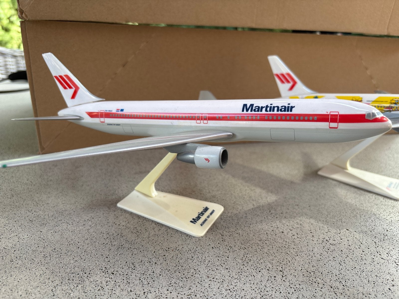 Martinair Boeing 767-300ER modelvliegtuigen, Gebruikt, Groter dan 1:72, Vliegtuig, Ophalen