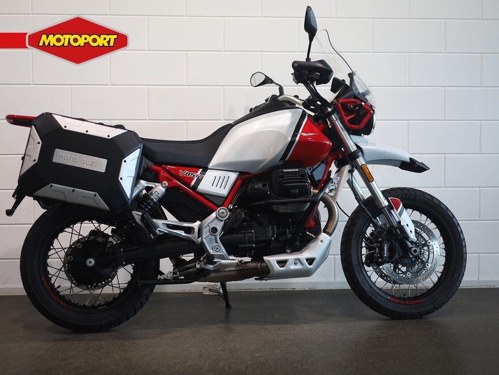 Moto Guzzi V 85 TT (bj 2020), Verkoop@piaggio.nl, Piaggio & C .s.p.a., Viale Rinaldo Piaggio 25
56025  Pontedera, IT, Bedrijf