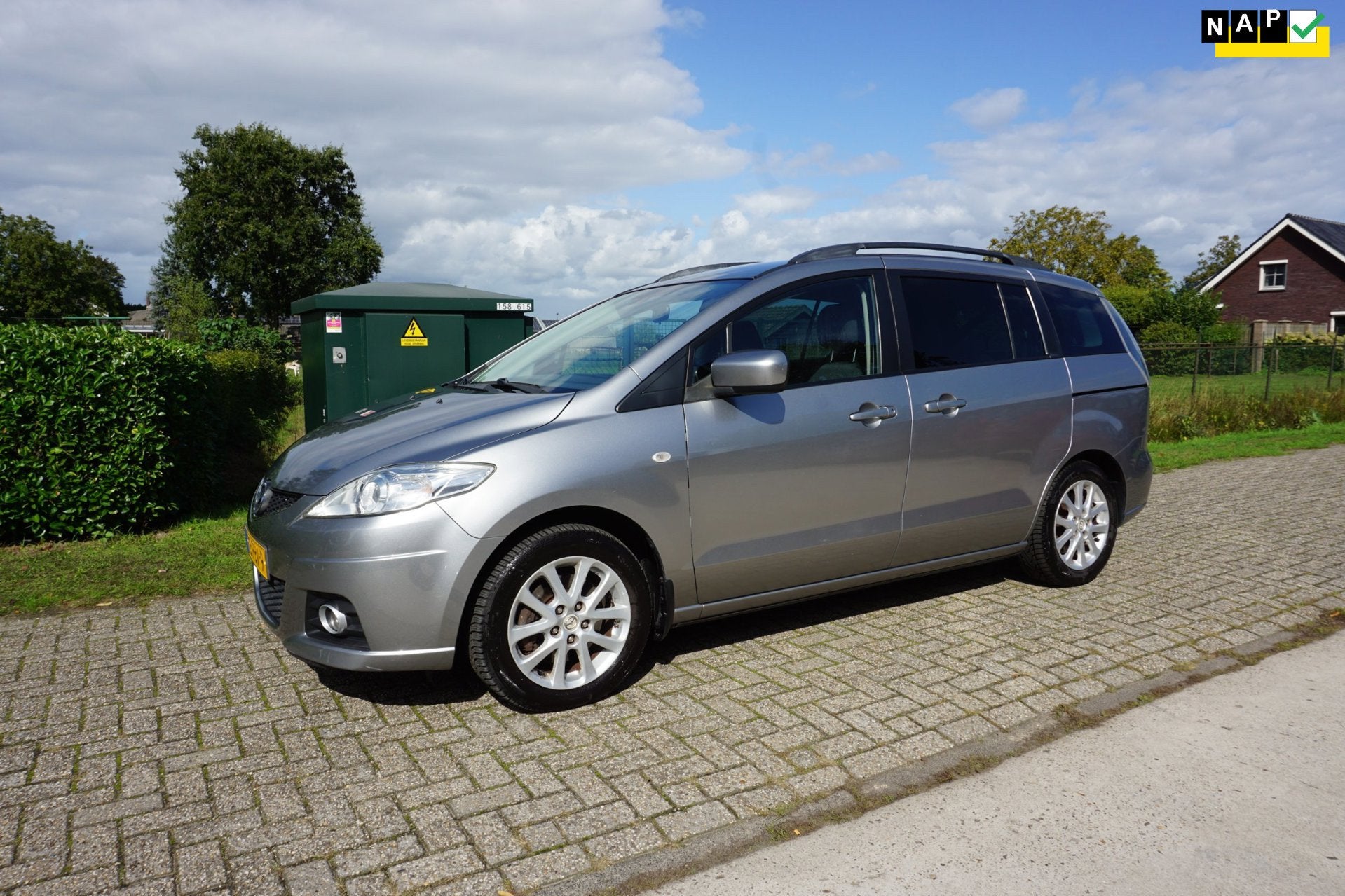 Mazda 5 2.0 Katano 7 persoons, Auto's, Gebruikt, 7 stoelen, Origineel Nederlands, Handgeschakeld