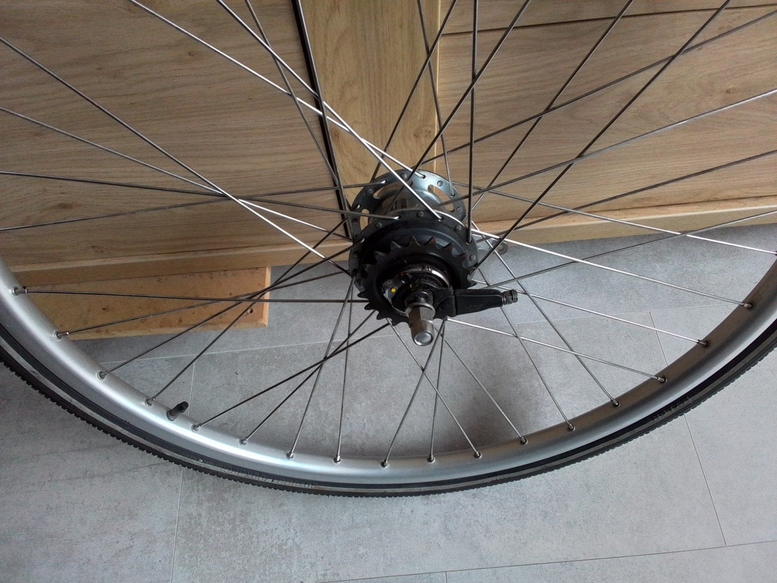 shimano nexus SG-C3001-7C 28 inch, Fietsen en Brommers, Fietsonderdelen, Zo goed als nieuw, Aluminium, Shimano, Ophalen