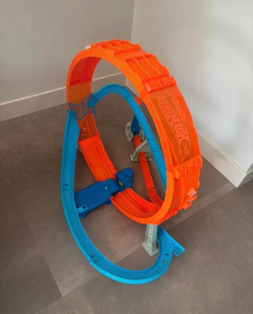 Hot wheels - wervelende looping, Ophalen of Verzenden, Zo goed als nieuw, Handmatig, Hot Wheels