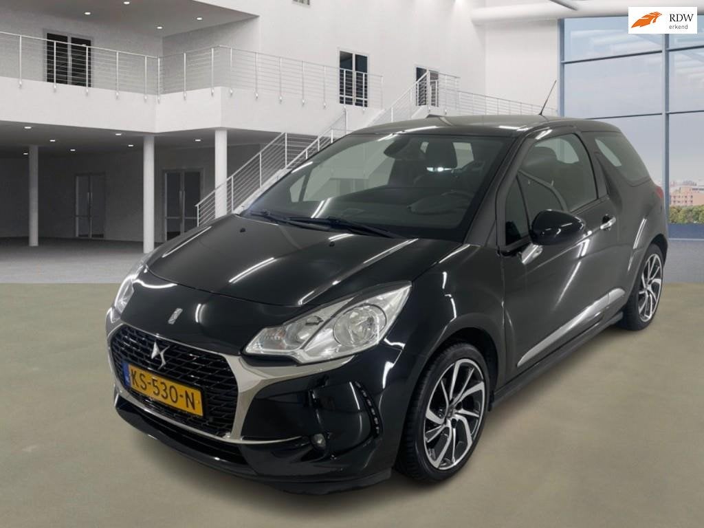 DS 3 DS 3 1.2 Puretech So Chic / NL prijs 6401, Auto's, Voorwielaandrijving, Euro 6, Bedrijf, Handgeschakeld