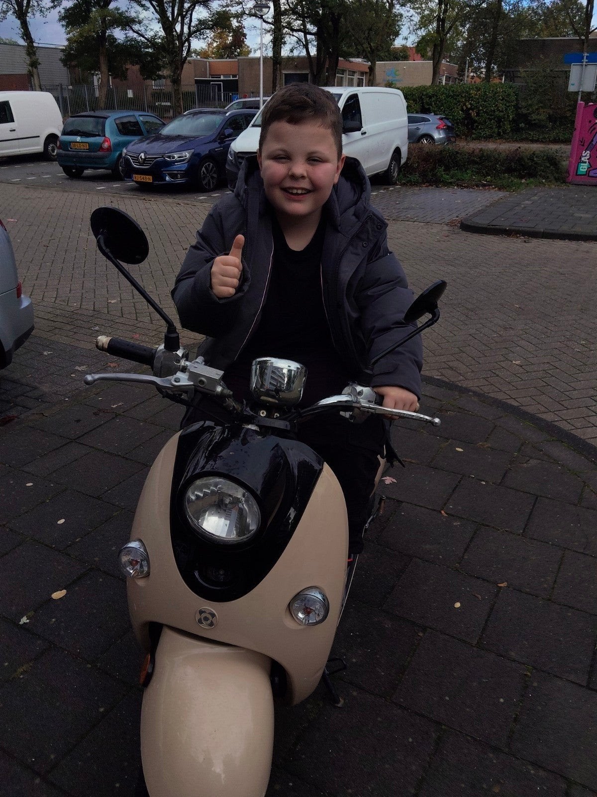 agm..prima scooter, Ophalen of Verzenden, Benzine, Overige modellen