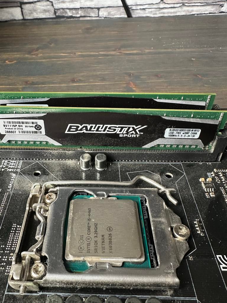 Intel i5 4460 CPU, 16GB DDR3 RAM, Asus H81-Gamer Moederbord, Ophalen, Zo goed als nieuw