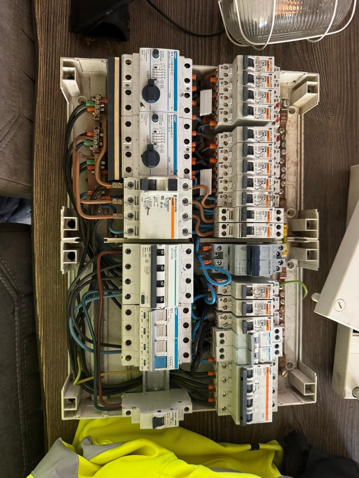 Complete Hager Groepenkast 17 groepen, Doe-het-zelf en Verbouw, Elektra en Kabels, Ophalen of Verzenden, Gebruikt, Overige typen