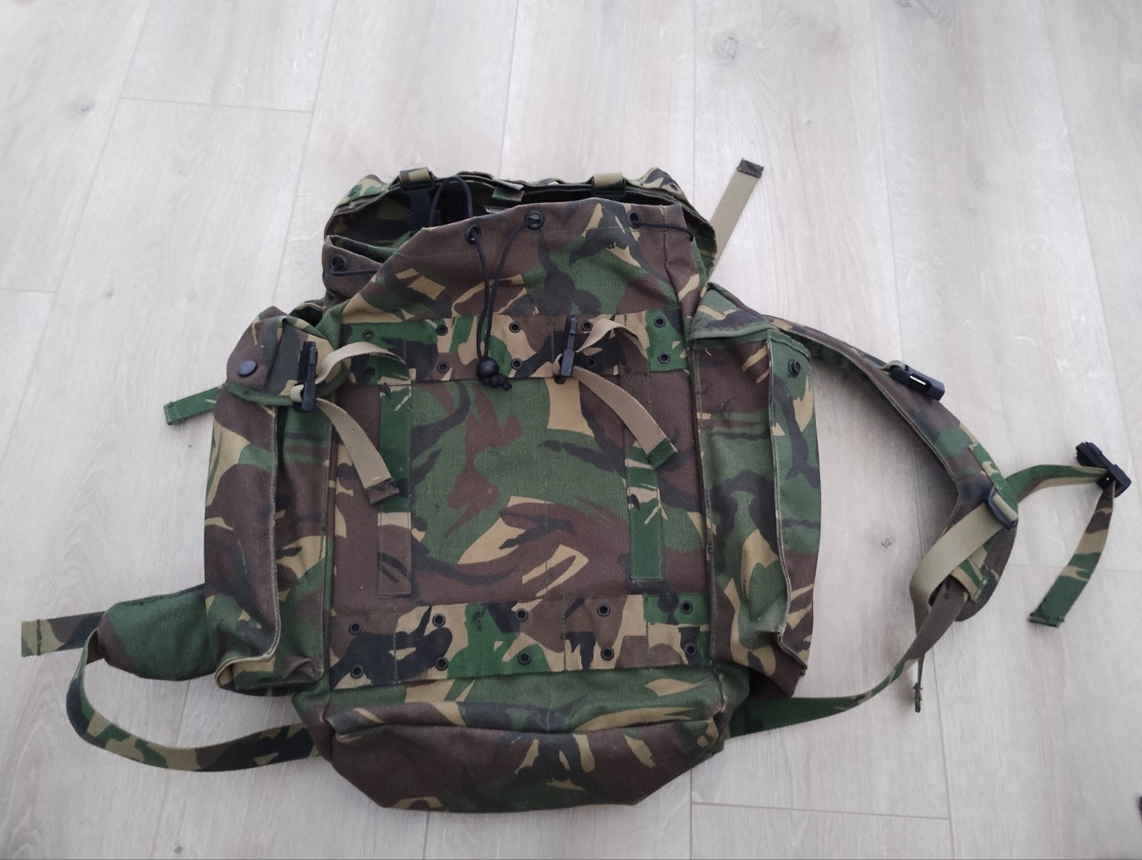 Militaire Rugzak Camouflage - Stevig met Meerdere Vak, Ophalen of Verzenden, Gebruikt