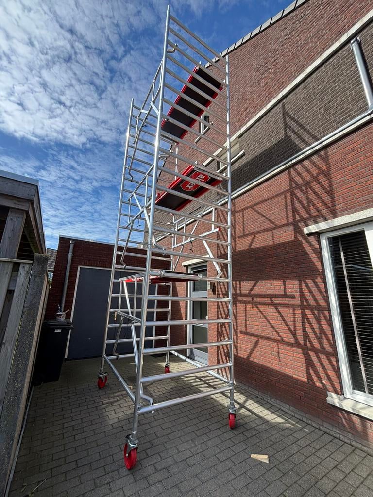 Altrex RS TOWER 42-S 7,2m incl. Steigeraanhanger DeLuxe, Ophalen, Zo goed als nieuw, Rolsteiger of Kamersteiger, 5 meter of hoger