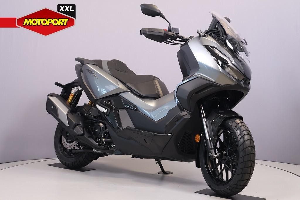 Honda ADV350, Motoren, Motoren | Honda, Scooter, Bedrijf
