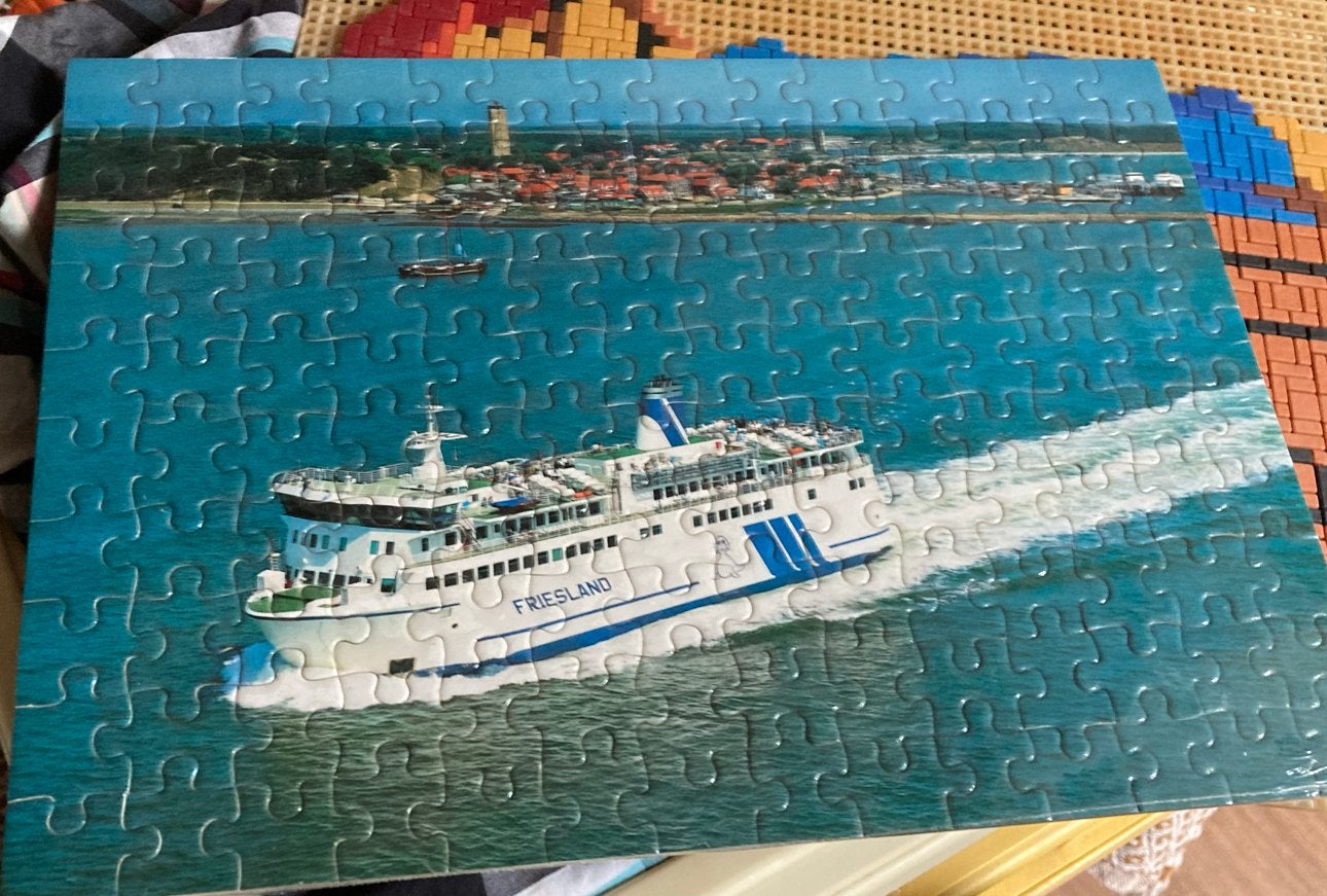 Legpuzzel Veerboot  Friesland vanaf Terschelling, nieuw!, Ophalen of Verzenden, Minder dan 500 stukjes, Nieuw, Legpuzzel