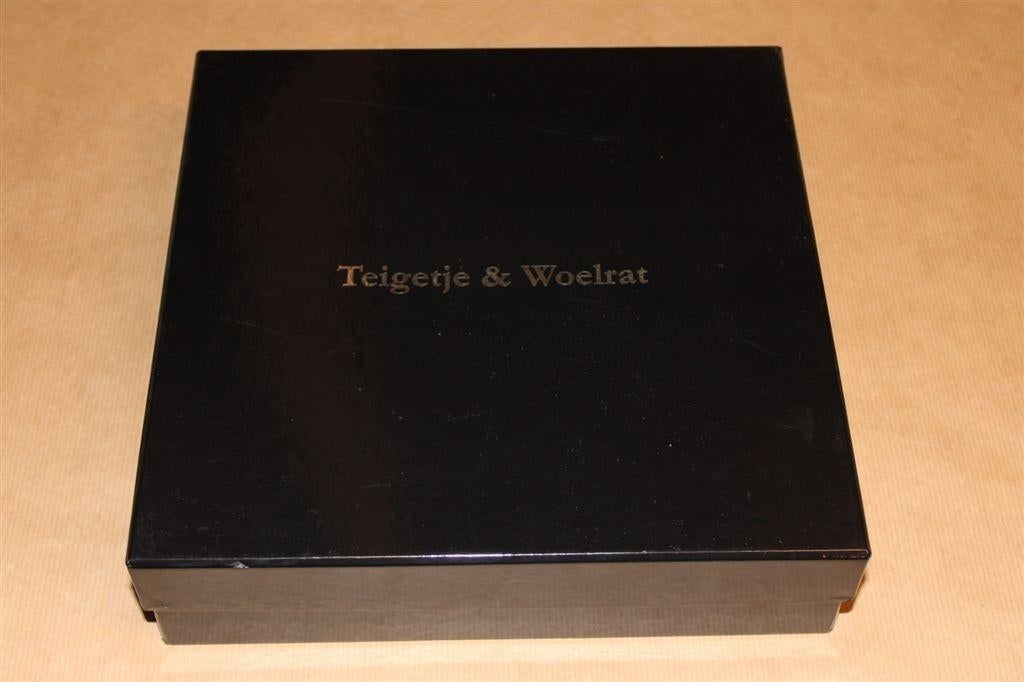 Teigetje & Woelrat - Doos met boek - Gesigneerd !!, Ophalen of Verzenden, Zo goed als nieuw
