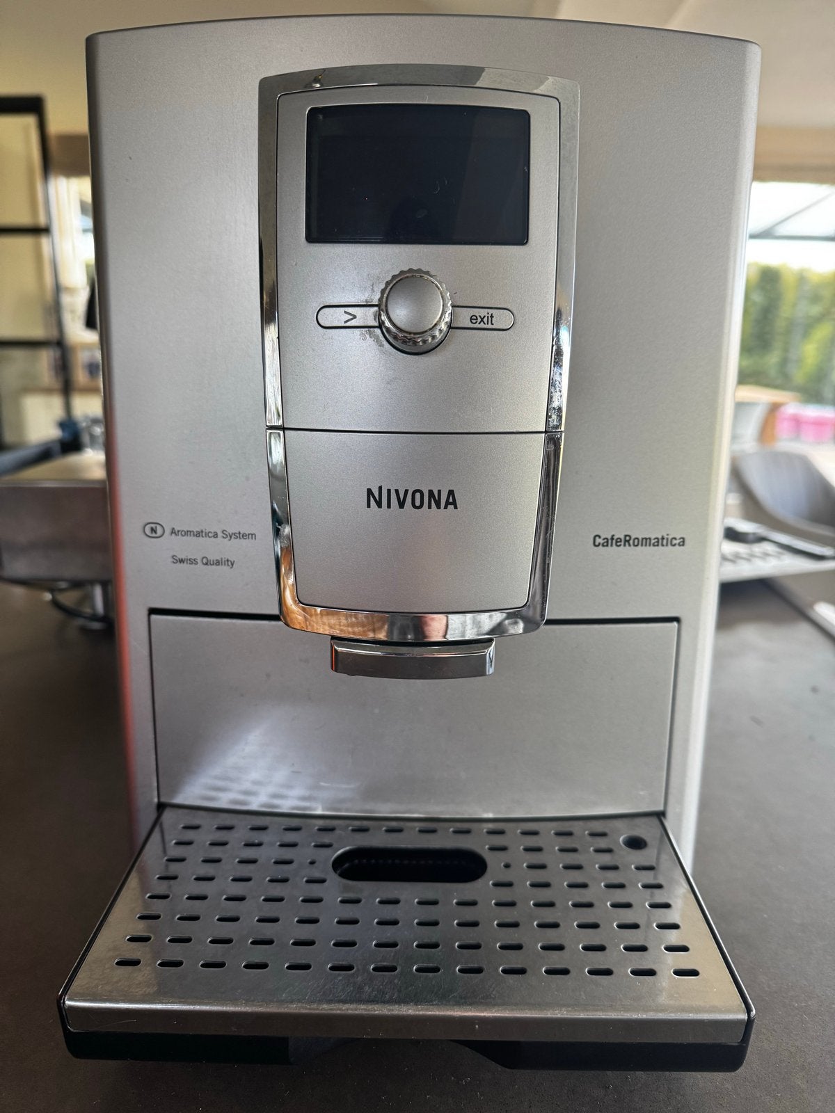 Nivona volautomatische koffiemachine NICR 855, Witgoed en Apparatuur, Ophalen, Afneembaar waterreservoir, Gebruikt, Koffiemachine