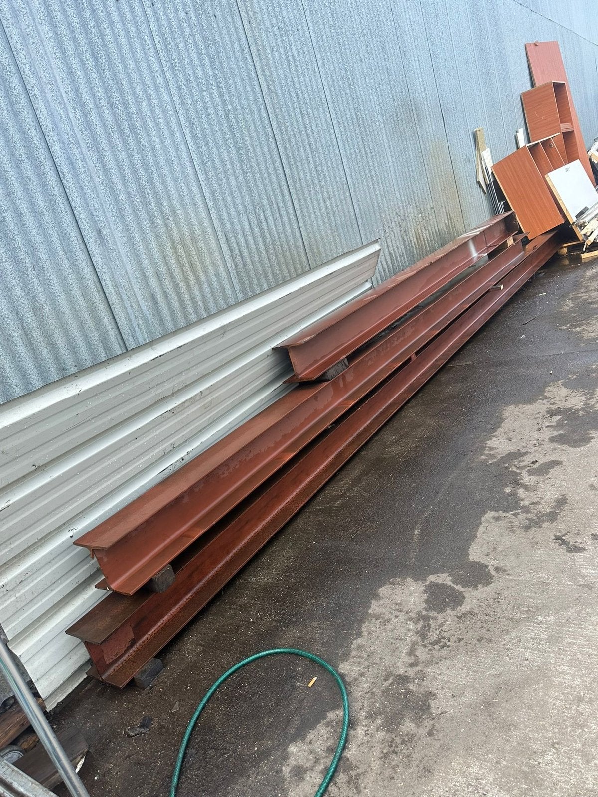 2x11meter 2 x360x20x20+1x525x20x20+ 1x590x20x20 balkenstaal, Doe-het-zelf en Verbouw, Metalen, Ophalen, Gebruikt, IJzer