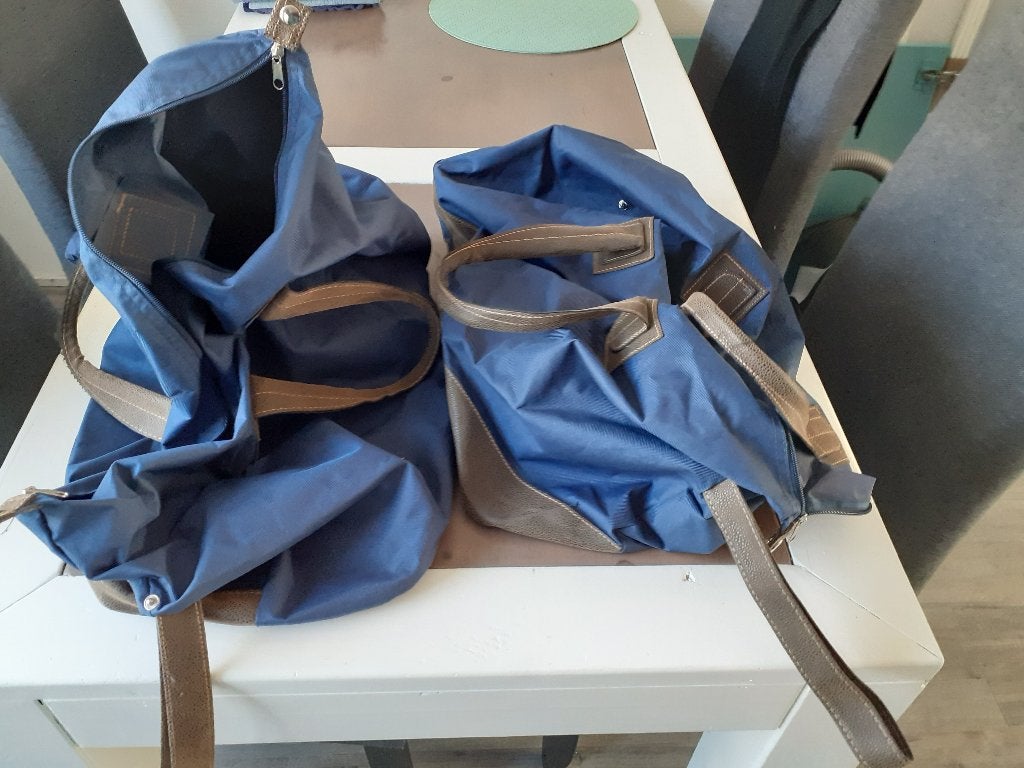 2 nieuwe reistassen met wieltjes, 30 cm of meer, Blauw, Nieuw, Wieltjes