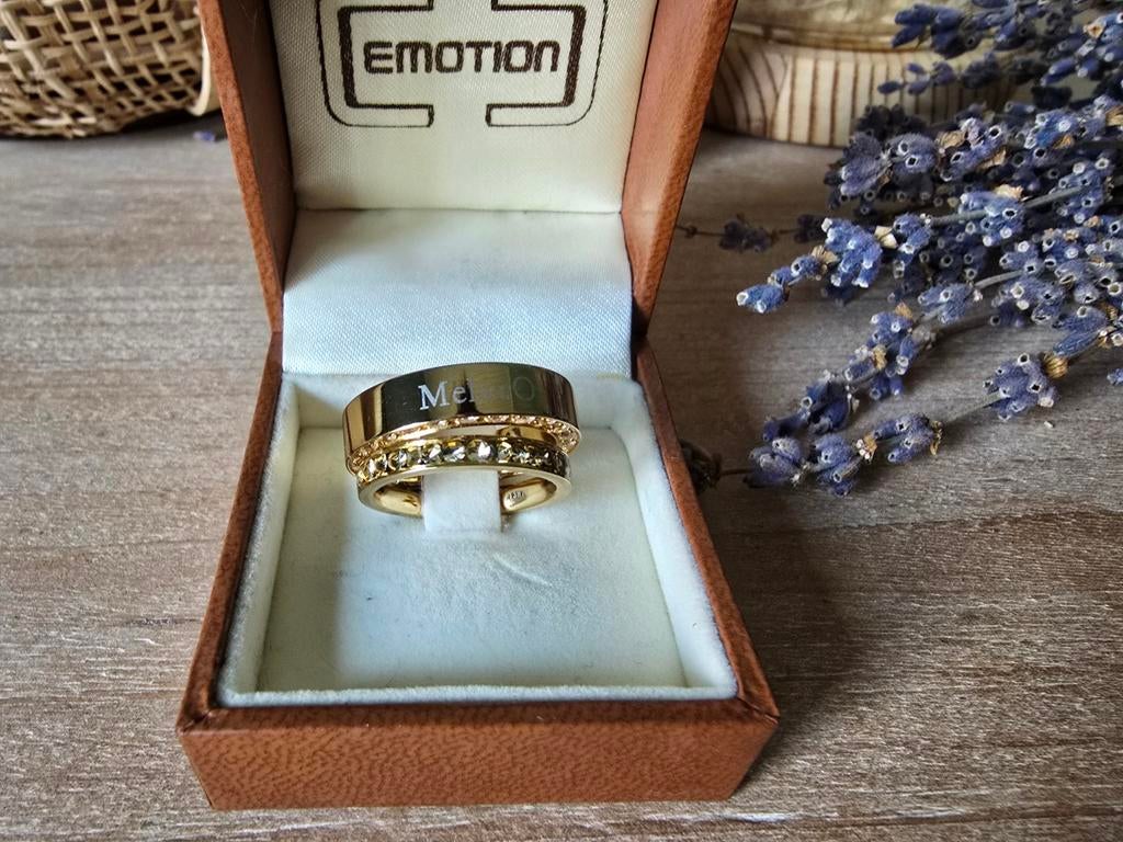 ONGEDRAGEN MELANO RINGEN SET - INFO ZIE ADVERTENTIE, Nieuw, Ophalen of Verzenden, 17 tot 18, Dame