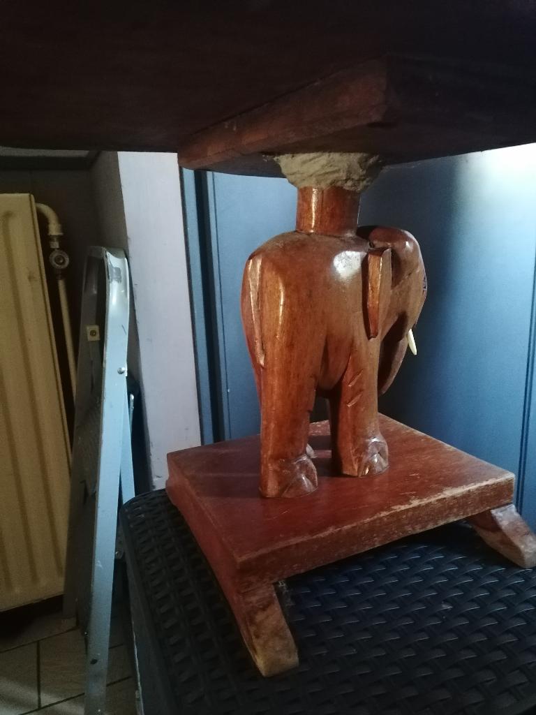 Bijzettafeltje met olifant poot, Minder dan 55 cm, Rond, Hout, Ophalen