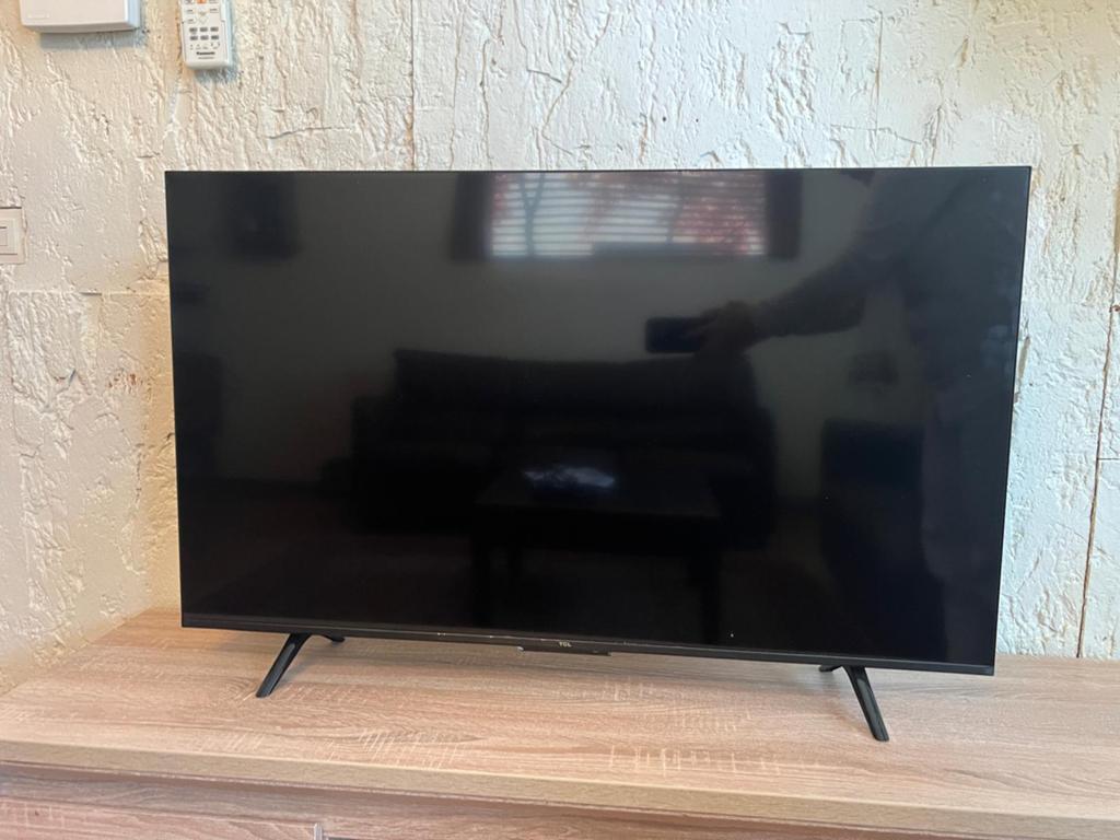 TV TCL 4K Led 43P71B - 43 inch 109 cm Werkt Prima, 50 Hz, Zo goed als nieuw, 100 cm of meer, Ophalen