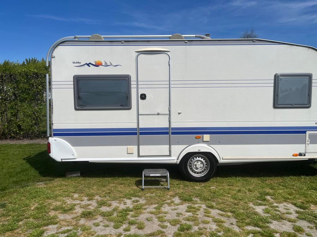 Hobby 460 UFe excellent easy uit 2004, Rondzit, Hobby, Frans bed, Particulier