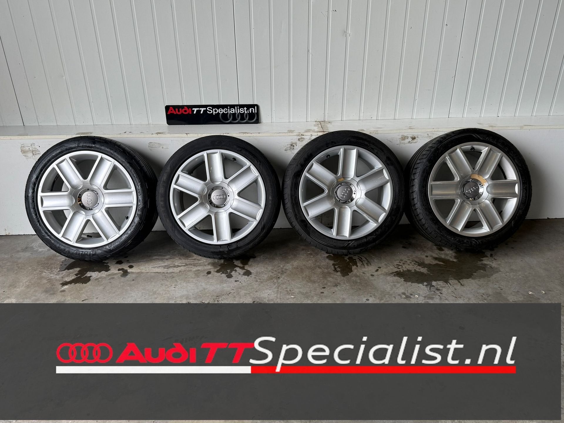 Zomerbanden set 17 inch op OEM velgen Audi TT MK1 5x100, Auto-onderdelen, Ophalen, Gebruikt, -, -