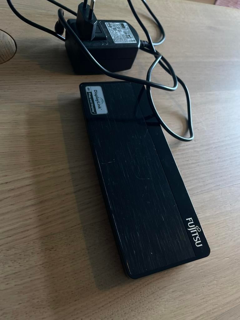 Fujitsu PR8.1 USB 3.0 Port Replicator,, Ophalen of Verzenden, Gebruikt, Docking station, Laptop