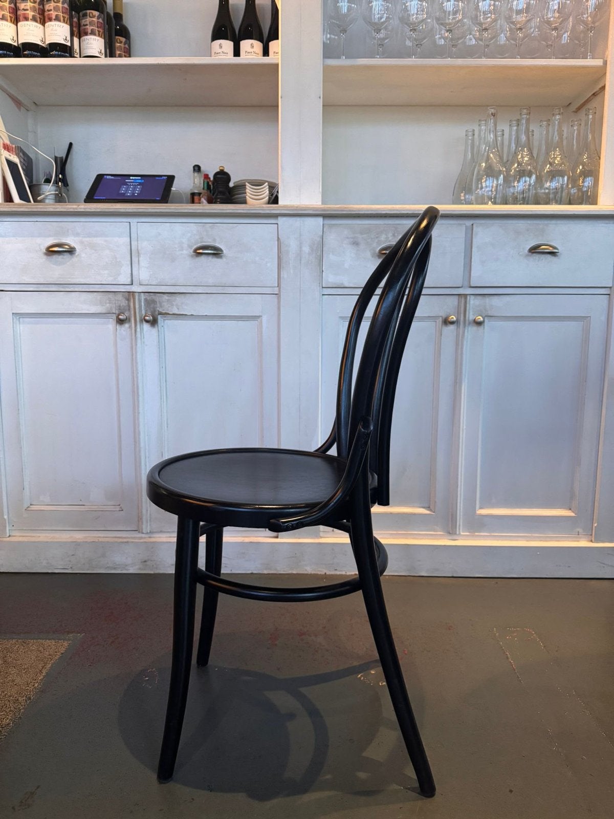 Partij Thonet stoelen: bar krukken, bistrostoelen met/zonder, Gebruikt, Zwart, Ophalen of Verzenden, Vijf, Zes of meer stoelen