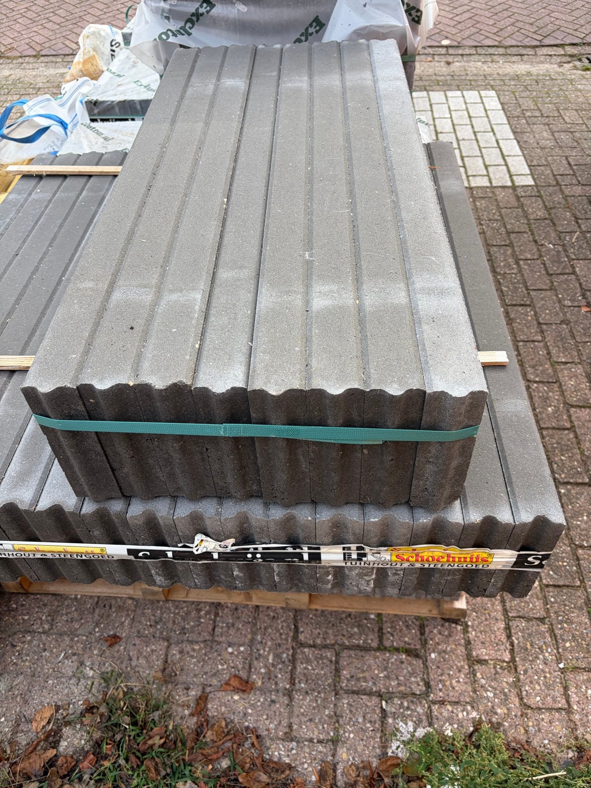 Nieuwe betonnen opsluitbanden, Tuin en Terras, Ophalen, Overige typen, Nieuw, 10 m² of meer