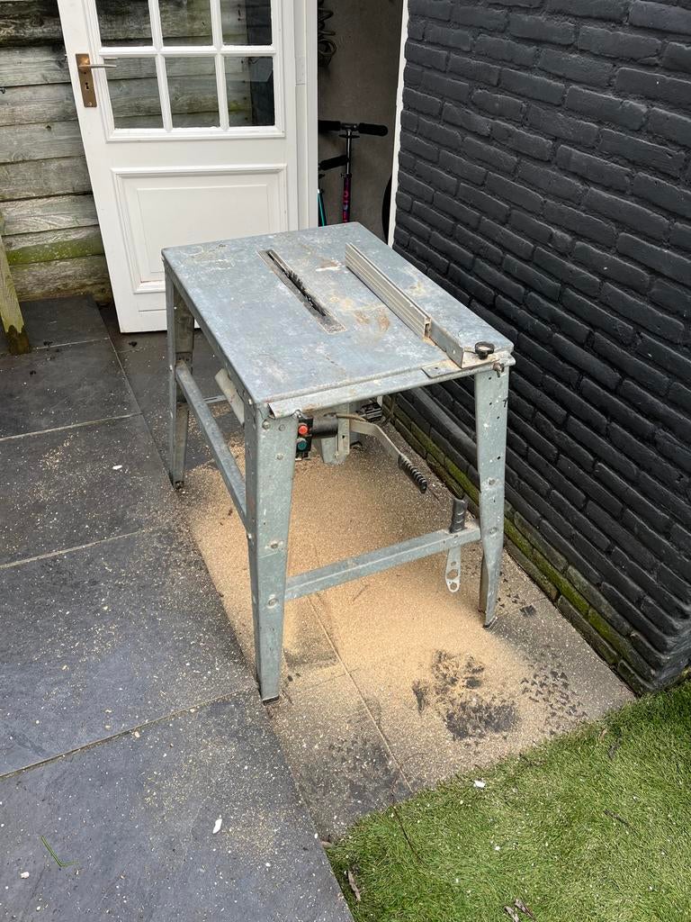 Zaagtafel, Doe-het-zelf en Verbouw, Gereedschap | Zaagmachines, Ophalen, Gebruikt, Cirkelzaag, 600 tot 1200 watt