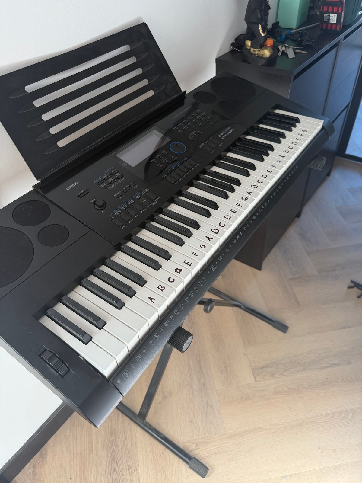 Casio CTK-6200 keyboard met standaard, Muziek en Instrumenten, Ophalen, Casio, Aanslaggevoelig, 61 toetsen