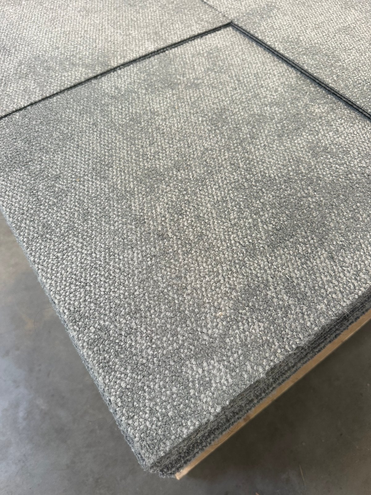 Tapijttegels 50x50 cm interface composure 600 stuks, Ophalen, Gebruikt, Q, 75 m² of meer