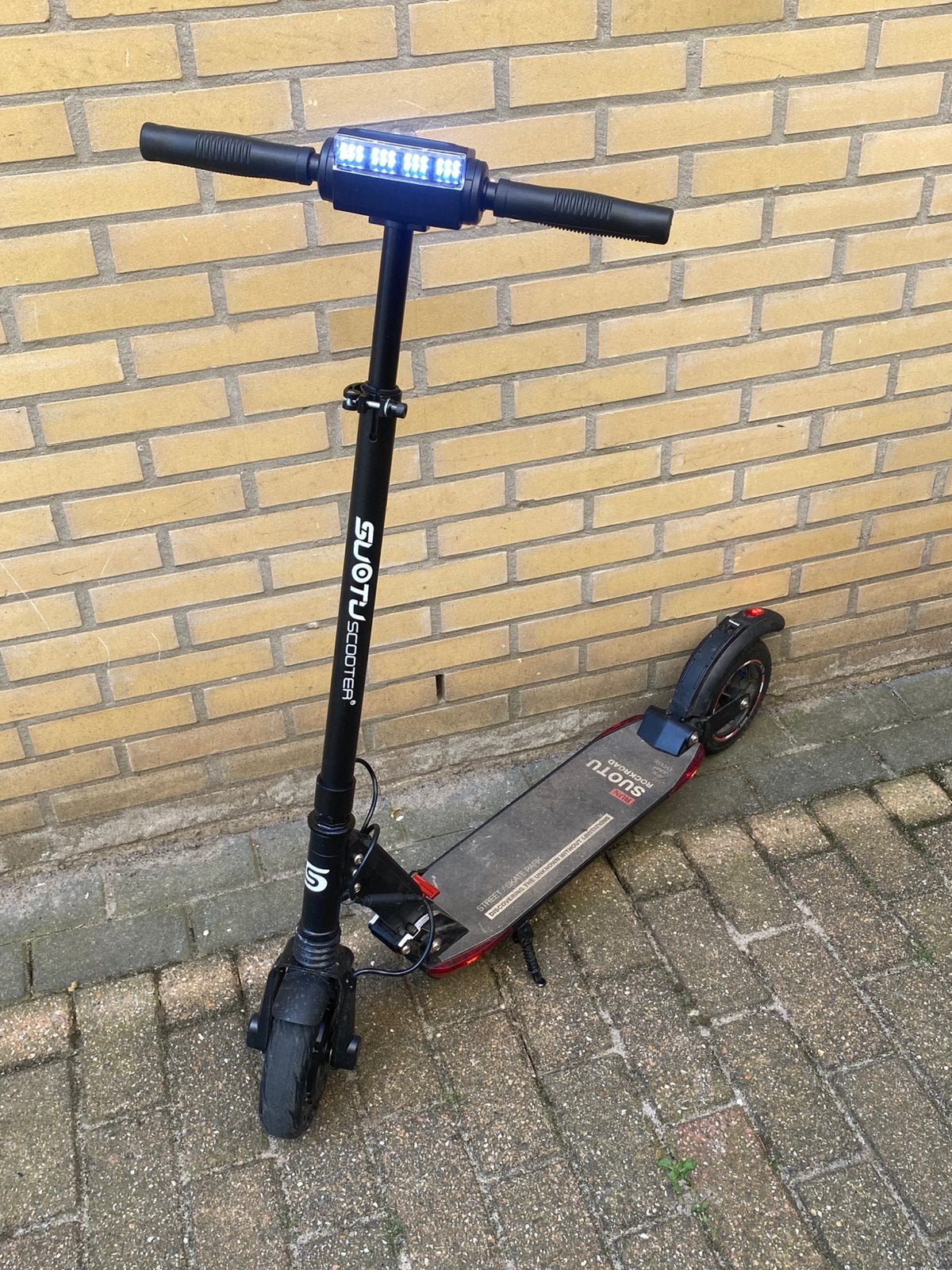 Electrische step, Ophalen of Verzenden, Zo goed als nieuw, Elektrische step (E-scooter)
