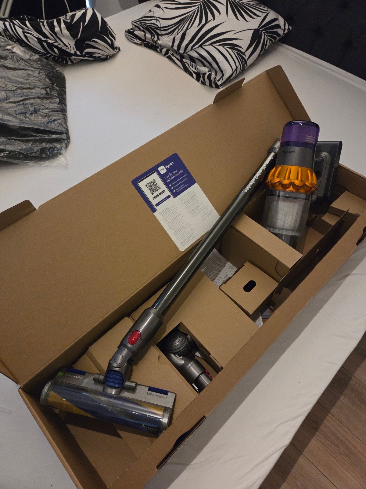 Dyson V15 Detect Absolute steelstofzuiger compleet, Ophalen, Inclusief accessoires, Zo goed als nieuw, Dyson