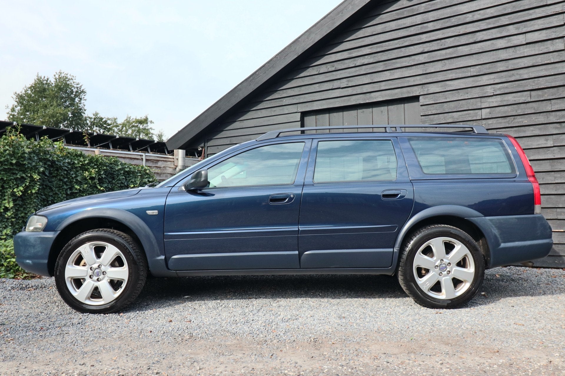Volvo V70 Cross Country 2.4 T Comfort Line (bj 2000), Auto's, Automaat, Verwarmde buitenspiegels, Zwart, 2435 cc