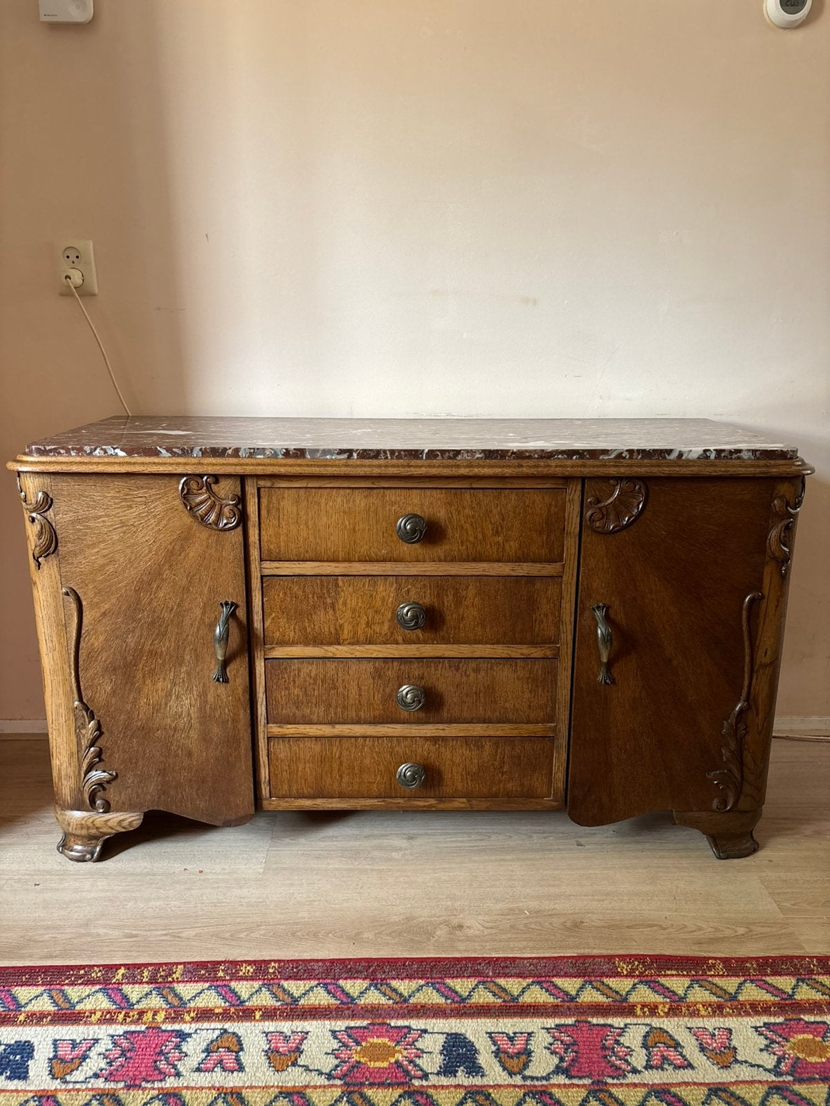 Art Deco massief houten dressoir met marmeren blad, Huis en Inrichting, Kasten | Dressoirs, Ophalen, 25 tot 50 cm