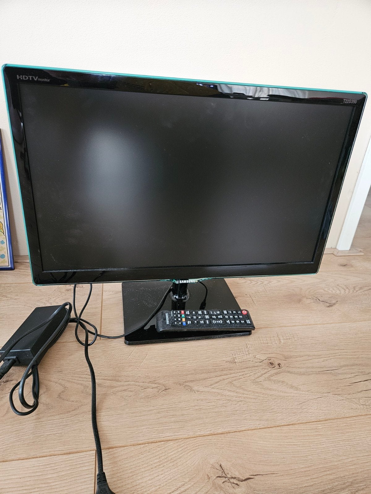 Samsung TV 55cm (22 inch) - Ideaal voor kleine ruimtes, Ophalen, 50 Hz, HD Ready (720p), Samsung
