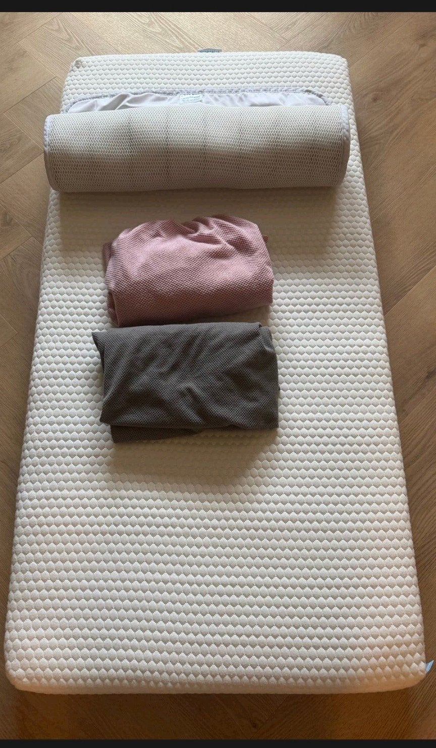 Aerosleep matras, Kinderen en Baby's, Ophalen, Jongetje of Meisje, Beddengoedset, Zo goed als nieuw