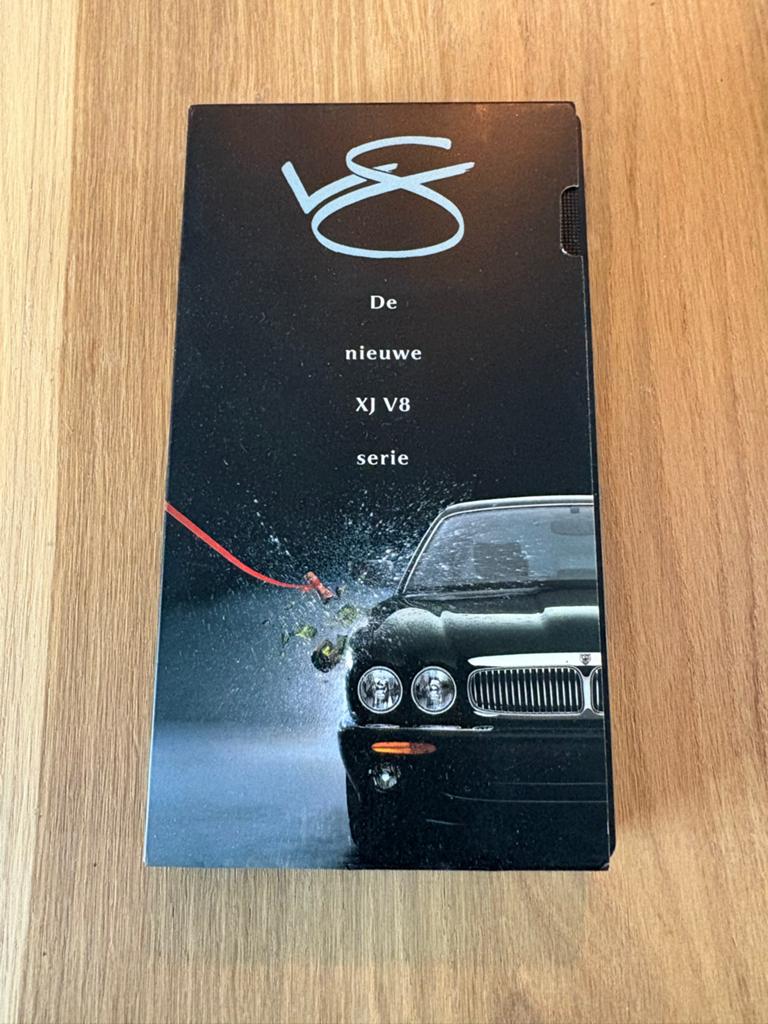 Jaguar XJ V8 Serie VHS - Promotiefilm, Alle leeftijden, Ophalen of Verzenden, Gebruikt, Overige genres