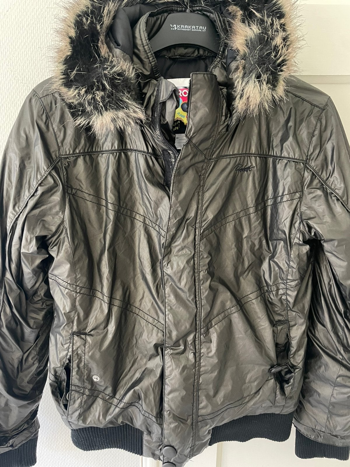 Te koop: skijas, Protest, bruin, maat S, Ophalen of Verzenden, Zo goed als nieuw, Maat 38/40 (M), Bruin