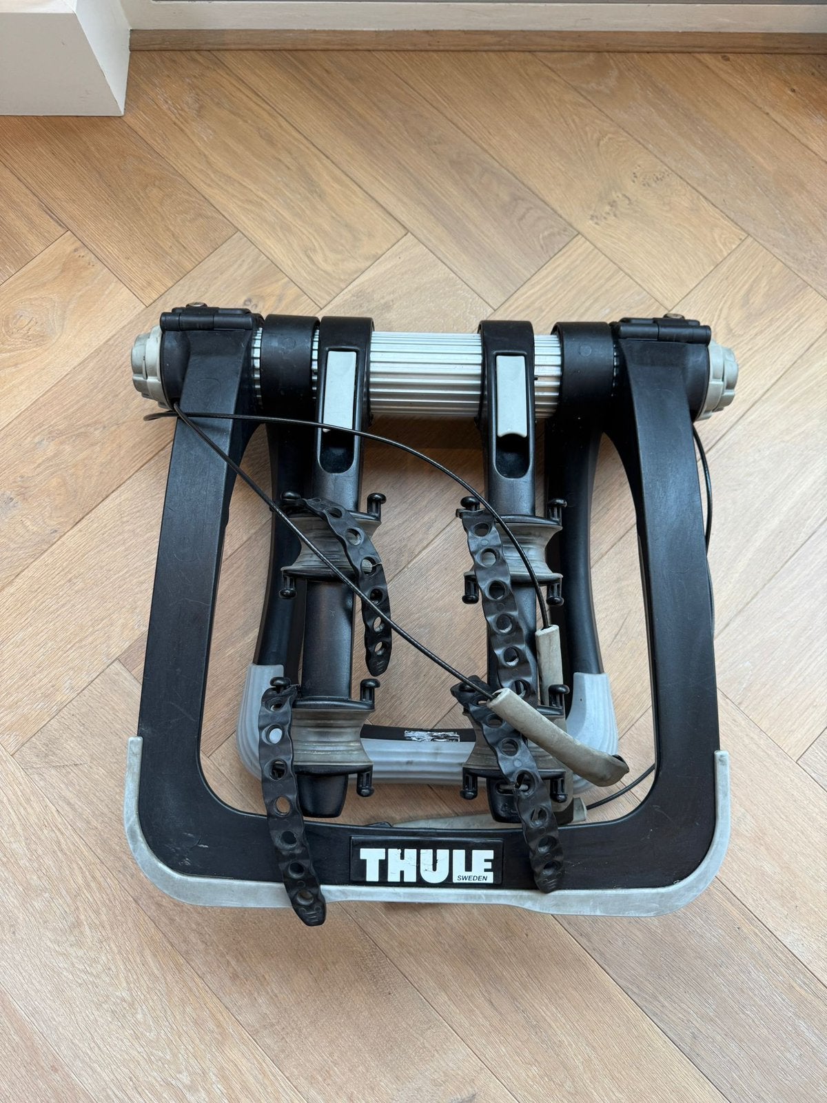 Thule RaceWay 991 fietsendrager voor 2 fietsen, Ophalen, Zo goed als nieuw