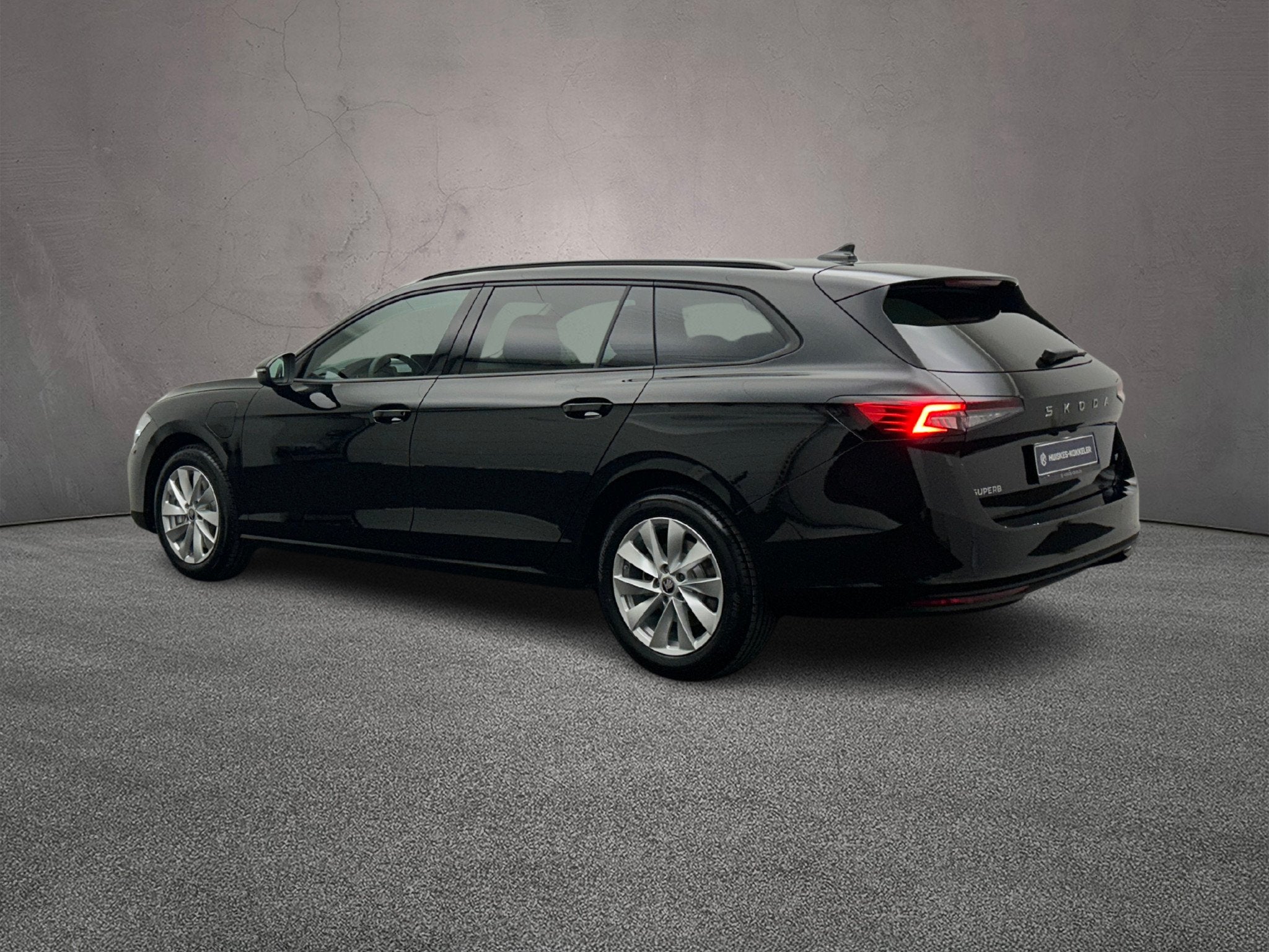 Skoda Superb Combi, Auto's, Skoda, Euro 6, 4 cilinders, 250 km/l, 135 min